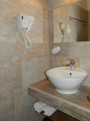 Axilleion Hotel Aspous エクステリア 写真